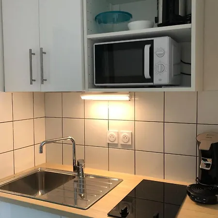 F1 Avec Vue Degagee, 6 M2 Terrasse, Wi-fi * Clermont-Ferrand