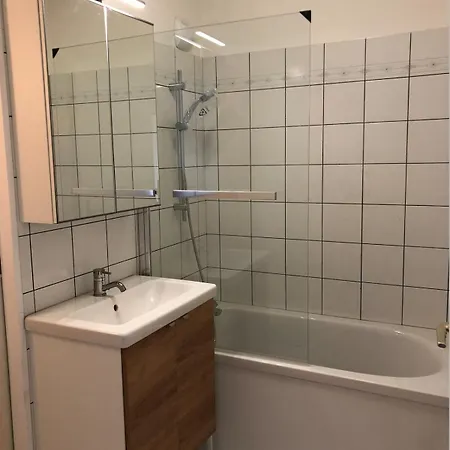 Apartament F1 Avec Vue Degagee, 6 M2 Terrasse, Wi-fi