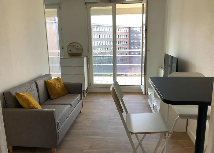 Appartement F1 Avec Vue Dégagée, 6 M2 Terrasse, Wi-fi Clermont-Ferrand